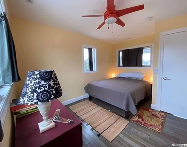 7 Pond Road - Photo Thumbnail 7