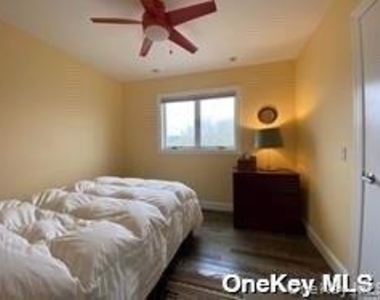 7 Pond Road - Photo Thumbnail 10
