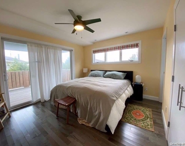 7 Pond Road - Photo Thumbnail 9