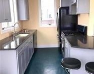 7 Pond Road - Photo Thumbnail 5