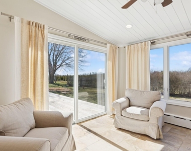 1110 Gillette Drive - Photo Thumbnail 2