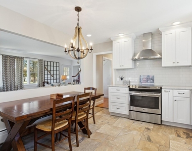 1110 Gillette Drive - Photo Thumbnail 3