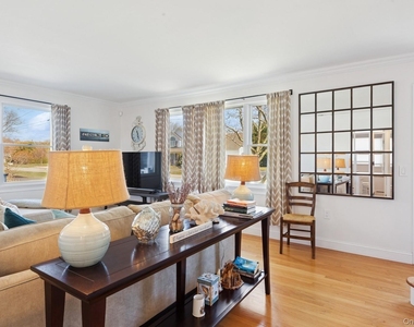 1110 Gillette Drive - Photo Thumbnail 5