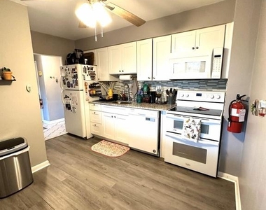 410 Chestnut Place - Photo Thumbnail 1