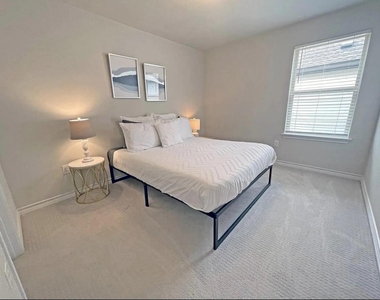 7516 Saginaw Dr - Photo Thumbnail 23