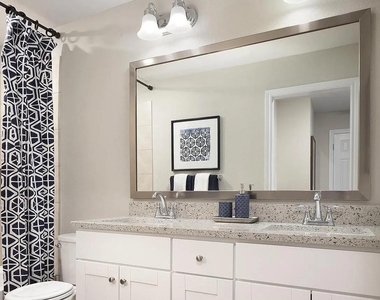 7516 Saginaw Dr - Photo Thumbnail 20
