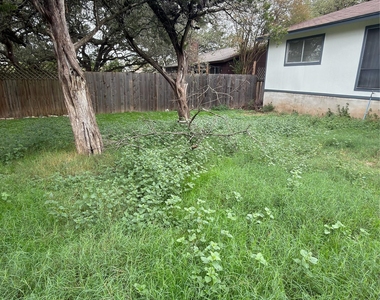 5601 Porsche Ln - Photo Thumbnail 19