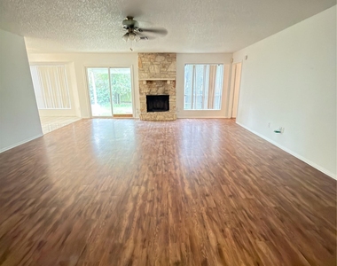 5601 Porsche Ln - Photo Thumbnail 33