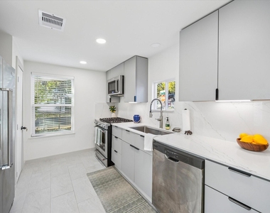 4901 Prock Lane - Photo Thumbnail 8