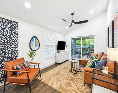 4901 Prock Lane - Photo Thumbnail 3