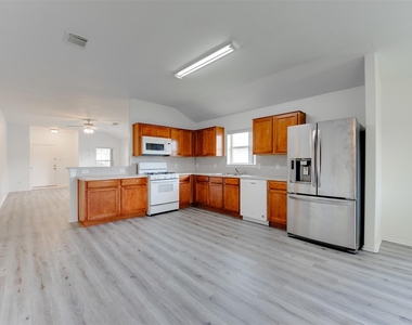 5918 Laramie River Court - Photo Thumbnail 11