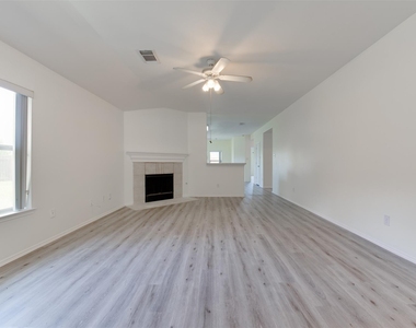 5918 Laramie River Court - Photo Thumbnail 8