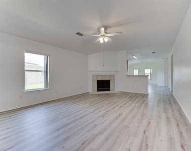 5918 Laramie River Court - Photo Thumbnail 4