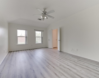 5918 Laramie River Court - Photo Thumbnail 19