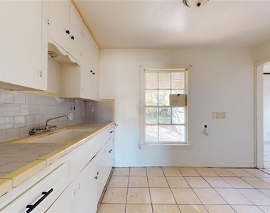 3826 Landa Lane - Photo Thumbnail 7