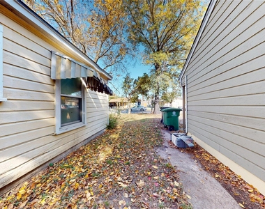 3826 Landa Lane - Photo Thumbnail 28