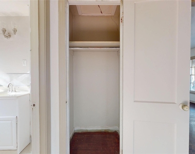 3826 Landa Lane - Photo Thumbnail 24