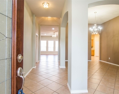 8847 Distant Woods Drive - Photo Thumbnail 3