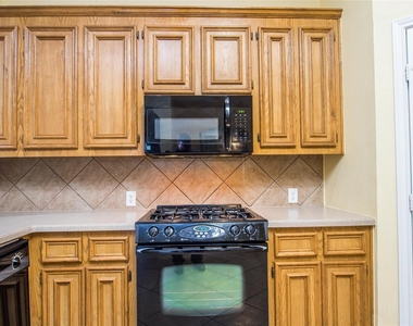 8847 Distant Woods Drive - Photo Thumbnail 14