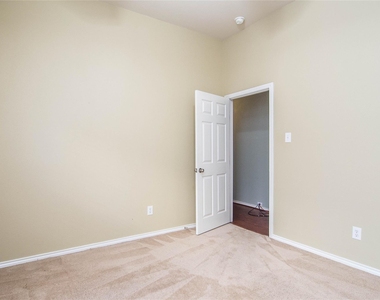 8847 Distant Woods Drive - Photo Thumbnail 24