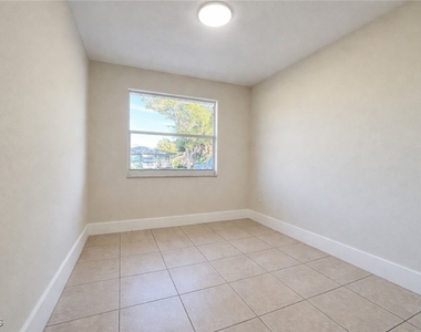 704 Karlov Street - Photo Thumbnail 6