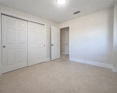 704 Karlov Street - Photo Thumbnail 9