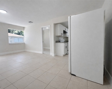 704 Karlov Street - Photo Thumbnail 12