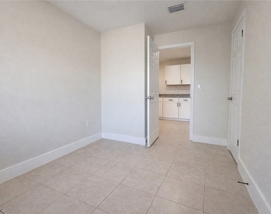 704 Karlov Street - Photo Thumbnail 7