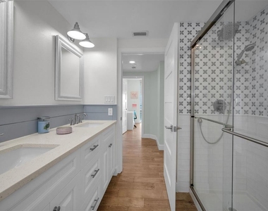 1520 Gulf Boulevard - Photo Thumbnail 37