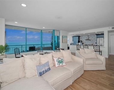 1520 Gulf Boulevard - Photo Thumbnail 1