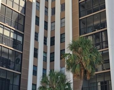 10355 Paradise Boulevard - Photo Thumbnail 27