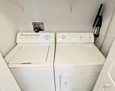 1064 N Tamiami Trail - Photo Thumbnail 17