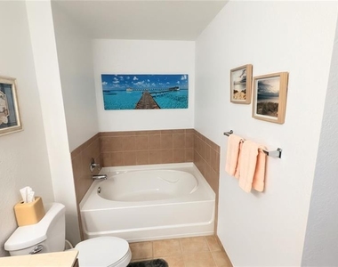 1064 N Tamiami Trail - Photo Thumbnail 10