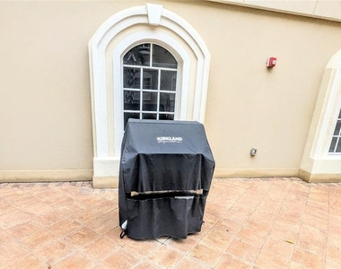 1064 N Tamiami Trail - Photo Thumbnail 30