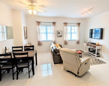 1064 N Tamiami Trail - Photo Thumbnail 1