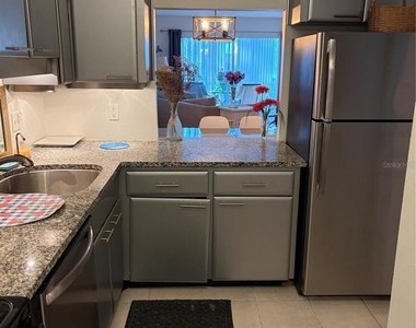 3700 S Osprey Avenue - Photo Thumbnail 6