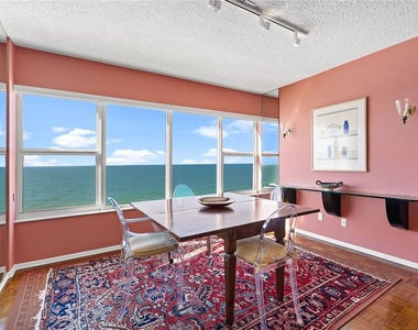 601 Longboat Club Road - Photo Thumbnail 2