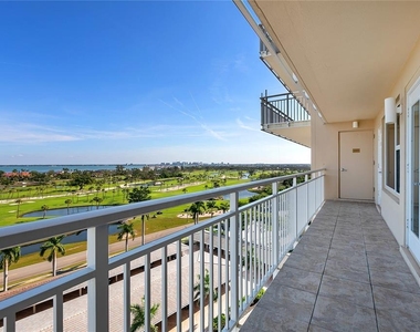 601 Longboat Club Road - Photo Thumbnail 28