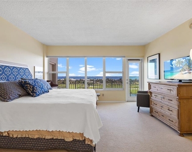 601 Longboat Club Road - Photo Thumbnail 14