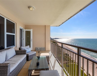 601 Longboat Club Road - Photo Thumbnail 24