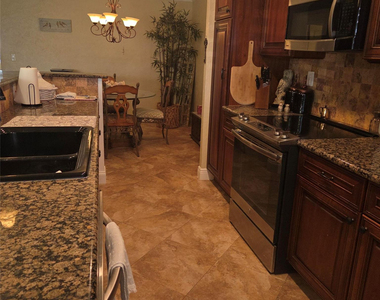 5349 Lakefront Boulevard - Photo Thumbnail 4