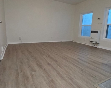 3408 Sunset Boulevard - Photo Thumbnail 5