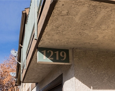 1219 N Edwards Street - Photo Thumbnail 54