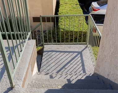 1219 N Edwards Street - Photo Thumbnail 39