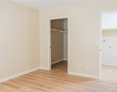 1219 N Edwards Street - Photo Thumbnail 29