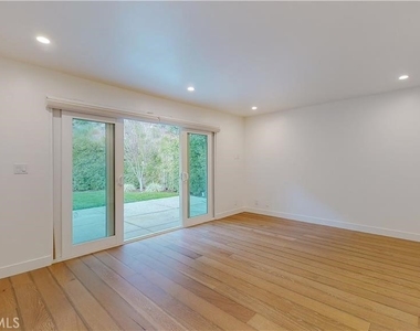3119 Mesa Verde Drive - Photo Thumbnail 23
