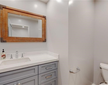 3119 Mesa Verde Drive - Photo Thumbnail 37