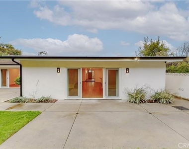 3119 Mesa Verde Drive - Photo Thumbnail 43