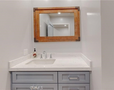 3119 Mesa Verde Drive - Photo Thumbnail 38