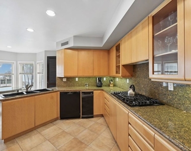 10351 Wilshire Boulevard - Photo Thumbnail 22